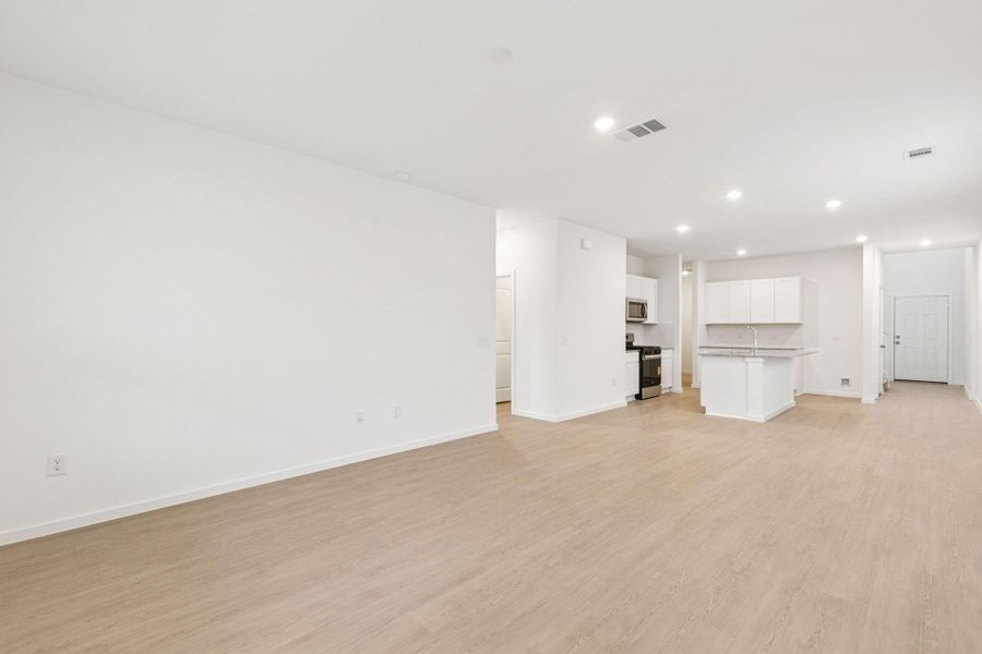 Spacious, unfurnished interior of a new home in Decker Farms, Magnolia (Image 15). Spacious, unfurnished interior of a new home in Decker Farms, Magnolia (Image 15).