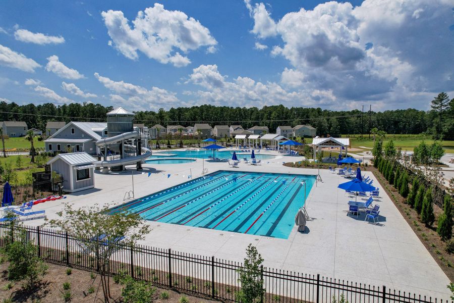 Community amenities in , Summerville (Image 41).