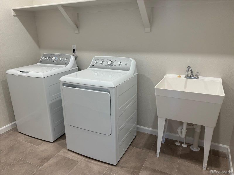 3384 N Duquesne Way - Ready Now