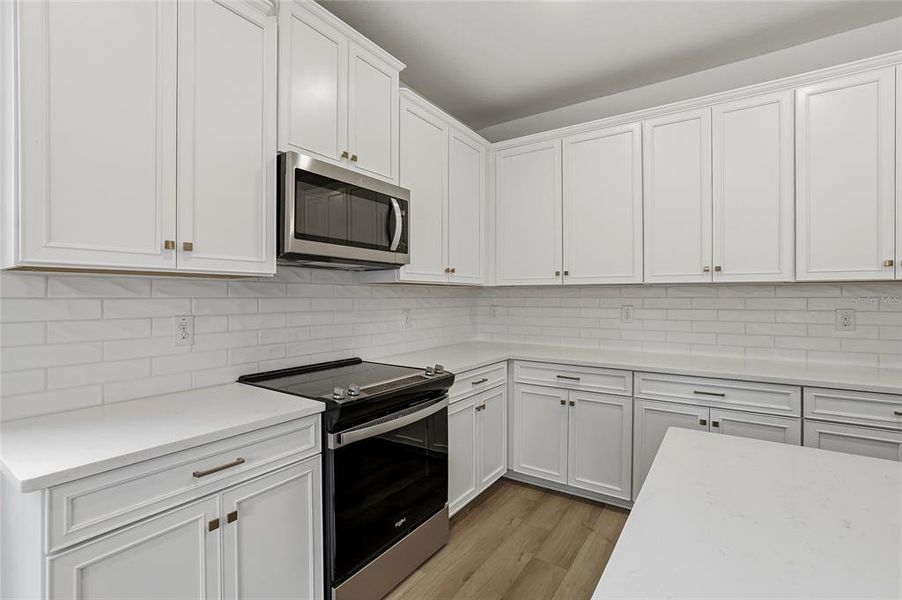 Furnished interior view inside a new home in , Tampa (Image 10).