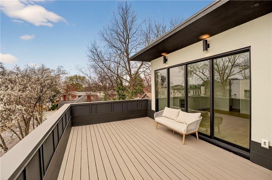 Exterior details and patio area of a home in , Atlanta (Image 4).