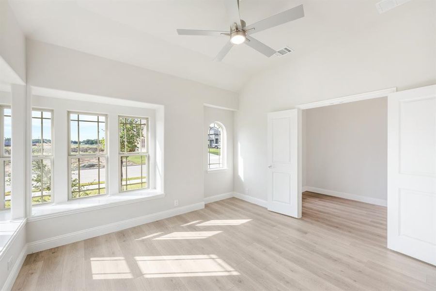 Spacious, unfurnished interior of a new home in Arcadia Trails Classic 60, Balch Springs (Image 27).