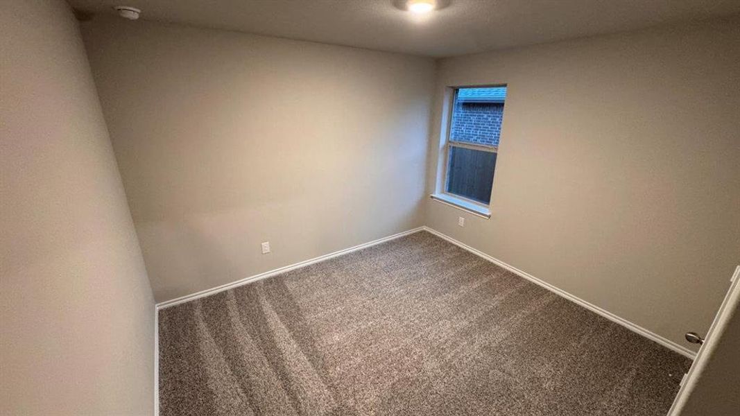 Spacious, unfurnished interior of a new home in Meadowbrook Estates, Cleburne (Image 11).