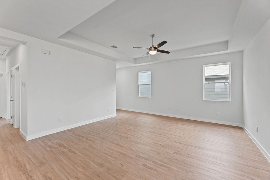 Representative unfurnished interior of a home built from the Sabrine by Hakes Brothers in Highland Ridge, New Braunfels (Image 30).