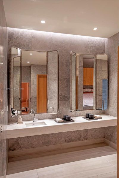 Bayshore Spa Locker Room