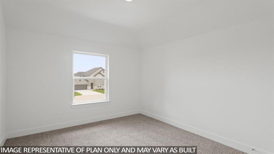 Spacious, unfurnished interior of a new home in Silverthorne, Conroe (Image 17).