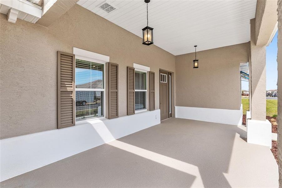 Exterior details and patio area of a home in , Ocala (Image 34).