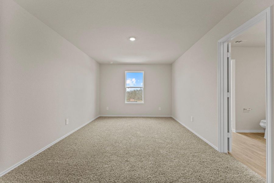 Spacious, unfurnished interior of a new home in Bollinger, Maxwell (Image 16).