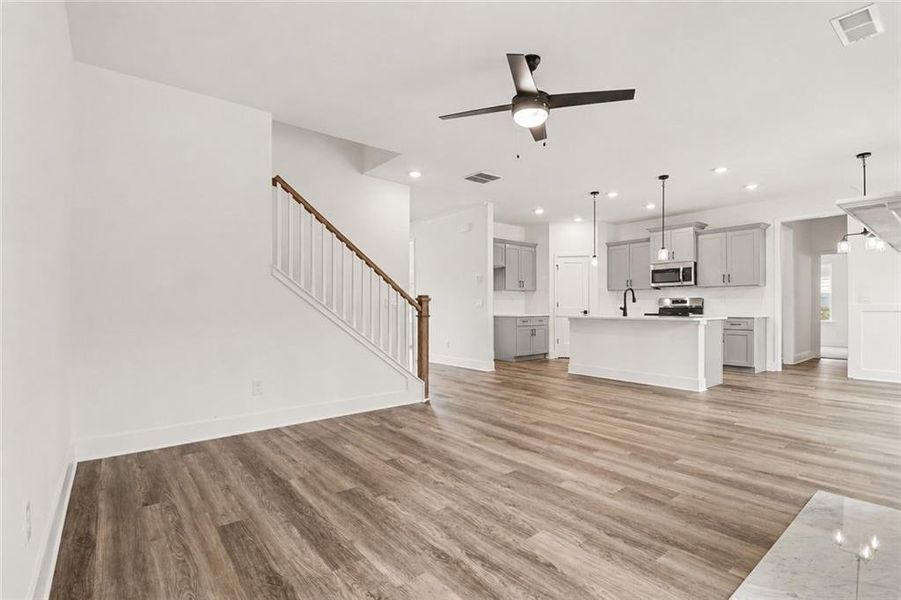 Spacious, unfurnished interior of a new home in Thunder Ridge, Dawsonville (Image 15).