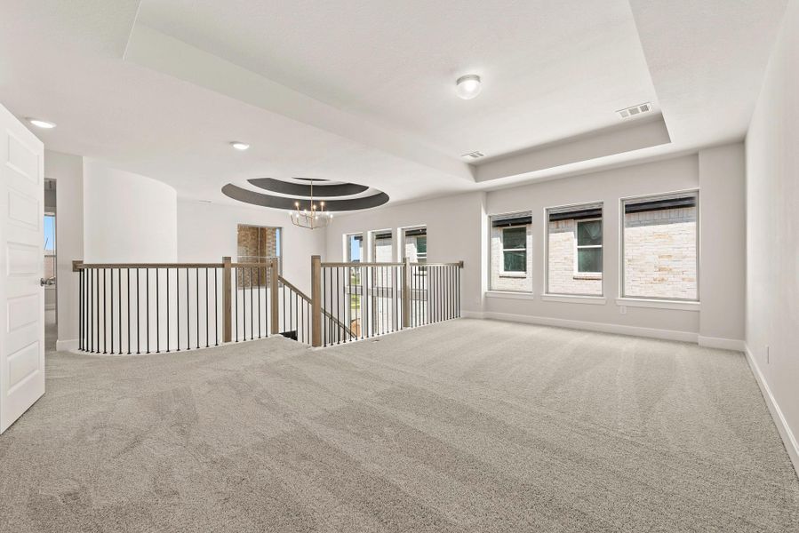 Spacious, unfurnished interior of a new home in Fulshear Lakes - 60', Fulshear (Image 15).