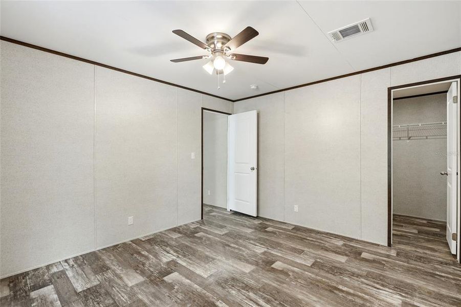 Spacious, unfurnished interior of a new home in , Okeechobee (Image 19).