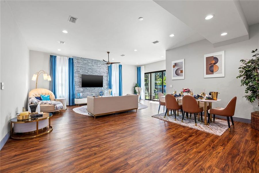 Furnished interior view inside a new home in , Gulfport (Image 35).