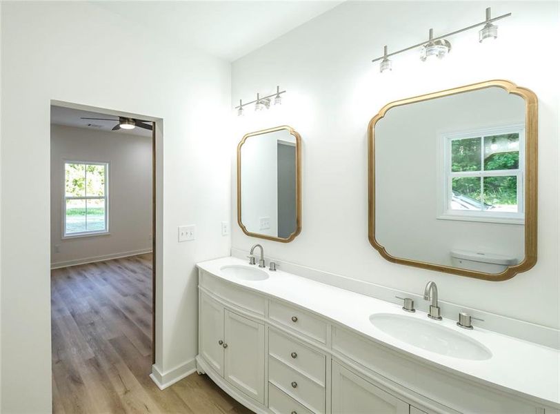 Furnished interior view inside a new home in , Temple (Image 8).