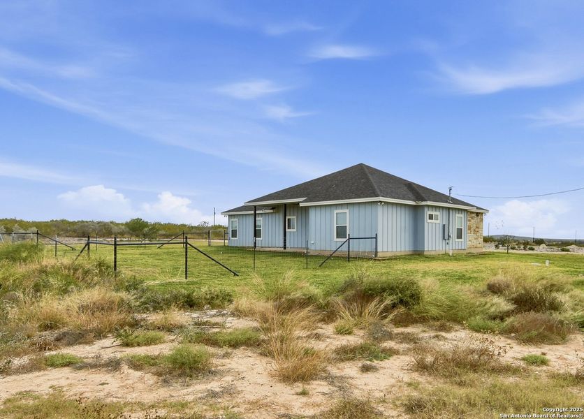 Exterior details and patio area of a home in , Uvalde (Image 3). Exterior details and patio area of a home in , Uvalde (Image 3).