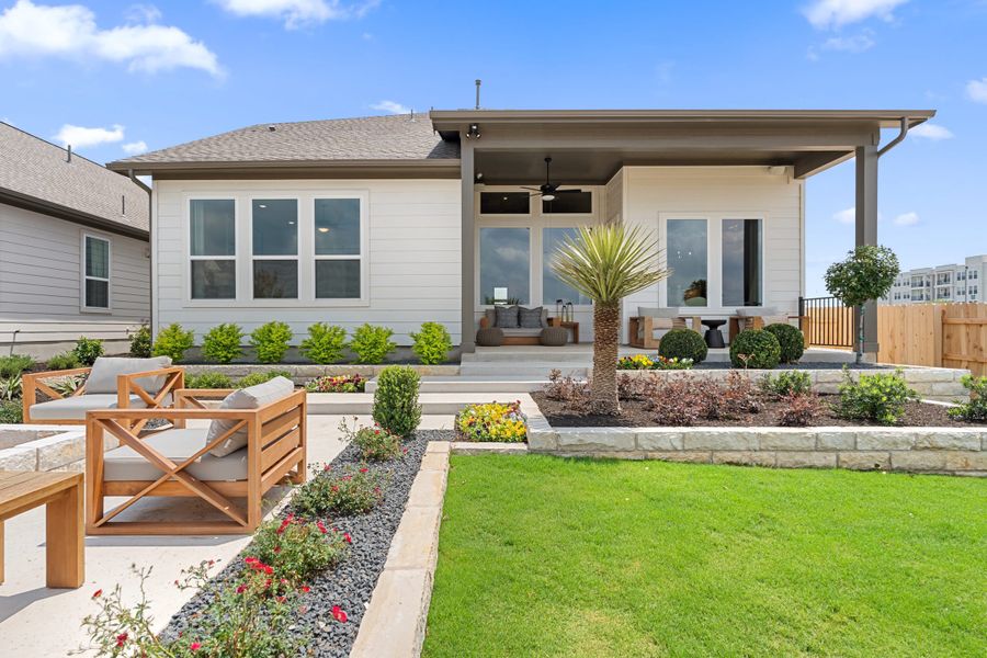 Representative exterior details of a home built from the McKinney by Tri Pointe Homes in Park Central, Georgetown (Image 27).