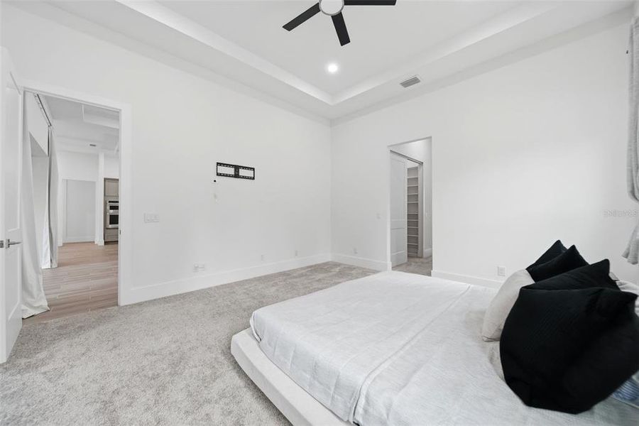 Furnished interior view inside a new home in , Apopka (Image 11).