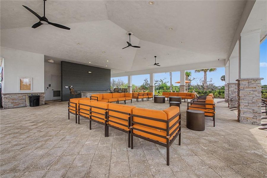 Community amenities in Coddington, Bradenton (Image 56).