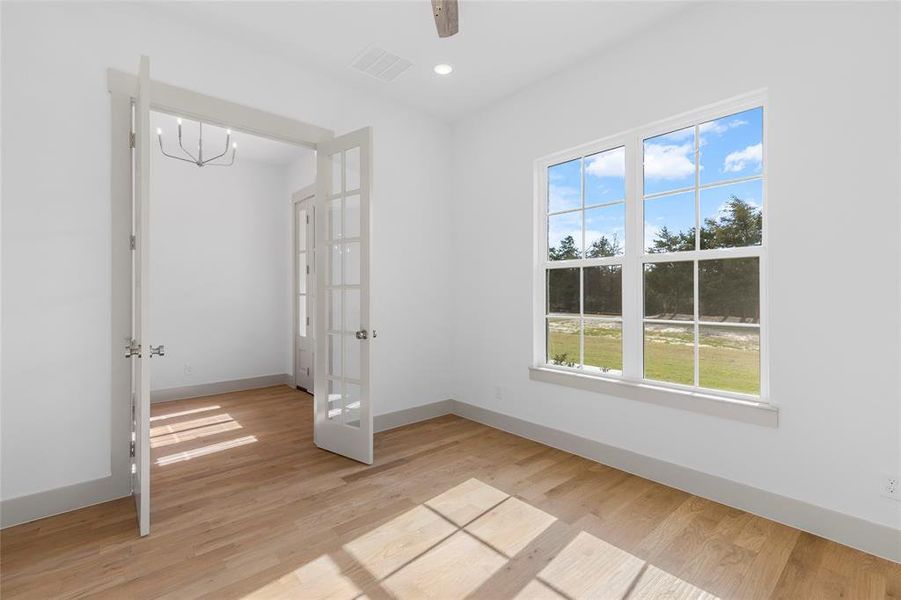 Spacious, unfurnished interior of a new home in , Lone Oak (Image 27).