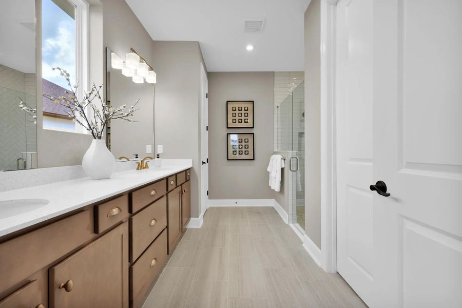 The Grayton II Primary Bath