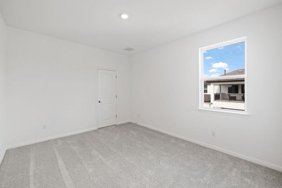 Spacious, unfurnished interior of a new home in , Leander (Image 36).