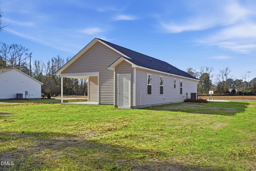 218 Rae St-124 218 Rae St-124