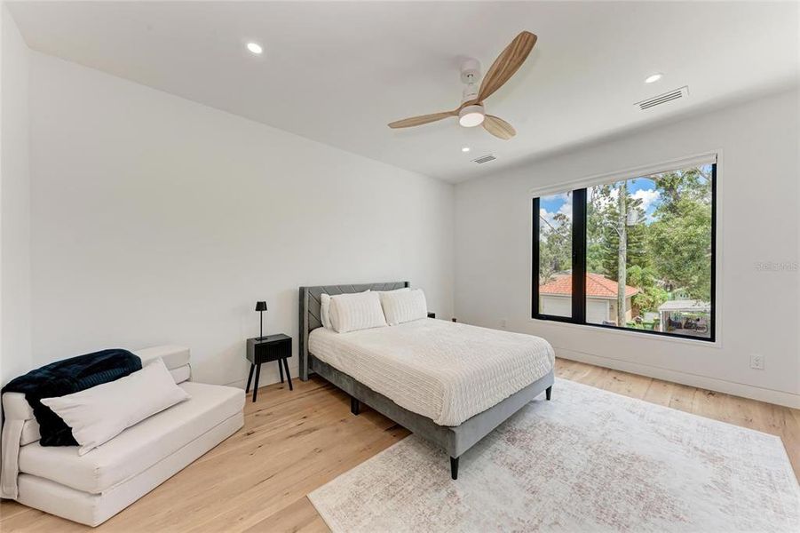 Furnished interior view inside a new home in , Sarasota (Image 13).