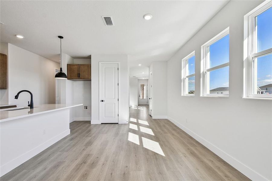 Image 37 of a home in Vistera of Venice – Garden Series. Image 37 of a home in Vistera of Venice – Garden Series.