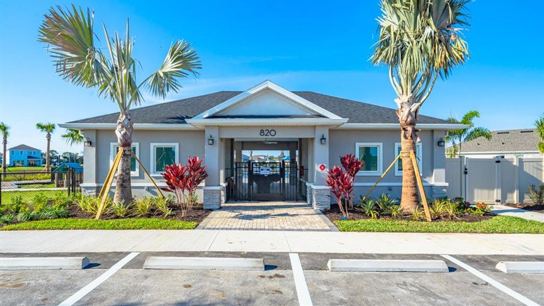 Community amenities in Indigo Creek, Apollo Beach (Image 47).