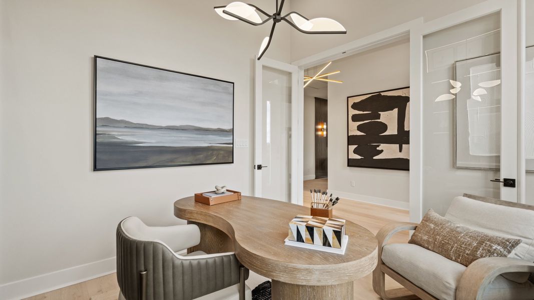 Furnished interior view inside a new home in Mandarin Grove, Palmetto (Image 6).
