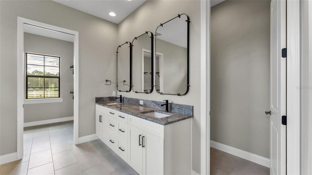 Furnished interior view inside a new home in , Lakeland (Image 11).
