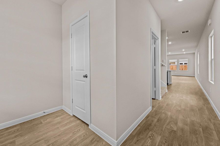 Spacious, unfurnished interior of a new home in Whisper South, San Marcos (Image 13). Spacious, unfurnished interior of a new home in Whisper South, San Marcos (Image 13).