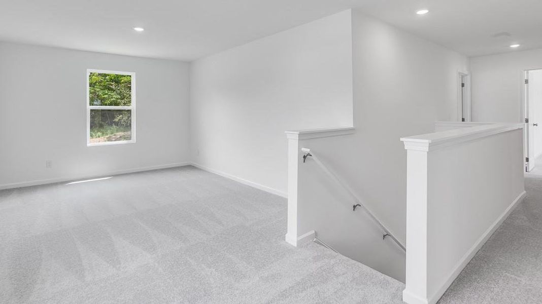 Spacious, unfurnished interior of a new home in Heritage River, Euharlee (Image 26).