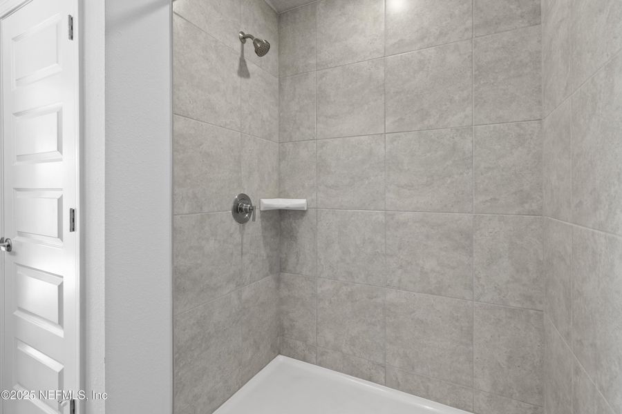 Close-up of interior finishes inside a home in Summerglen, Jacksonville (Image 9).