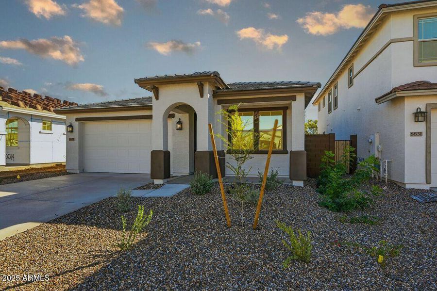 8827 W PASADENA Avenue - Ready Now! 8827 W PASADENA Avenue - Ready Now!