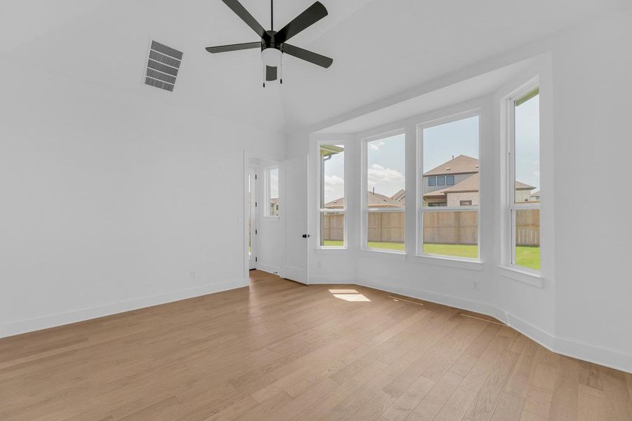 Spacious, unfurnished interior of a new home in Flora, Hutto (Image 20).