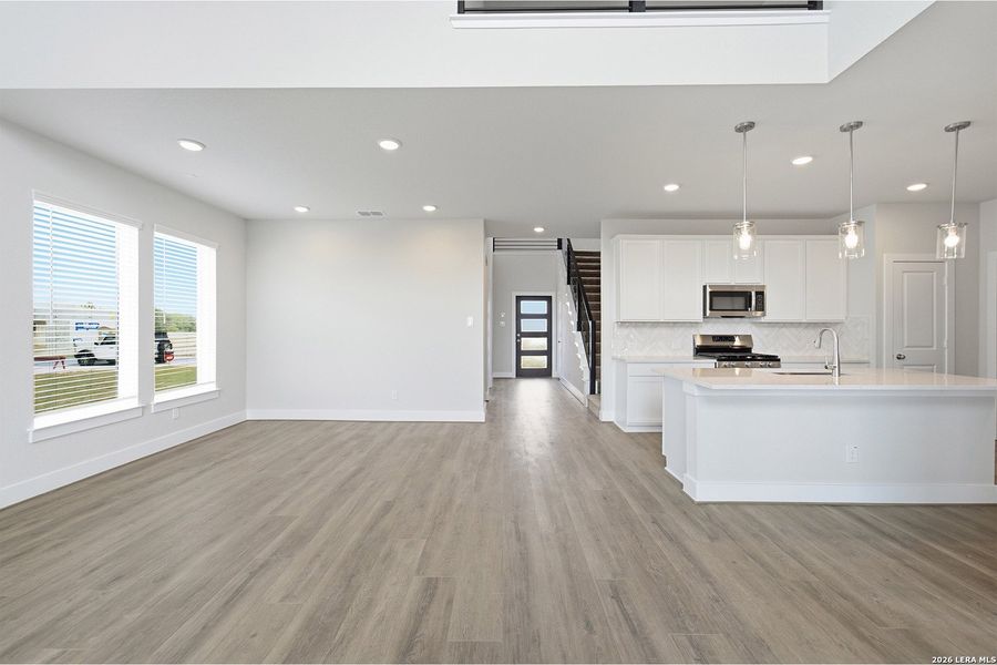 Spacious, unfurnished interior of a new home in Hickory Ridge, Elmendorf (Image 18).