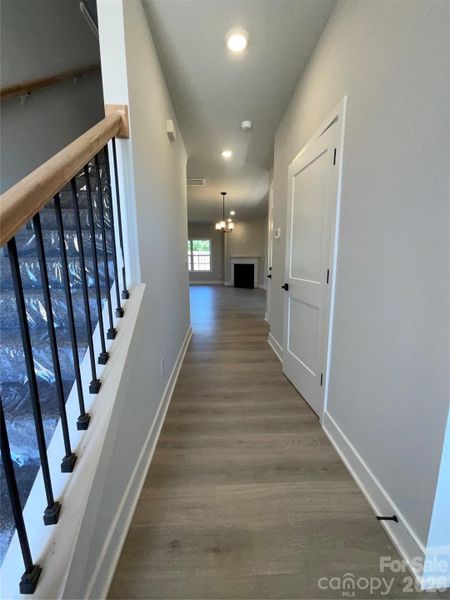Spacious, unfurnished interior of a new home in Pine Trace, Gastonia (Image 9).