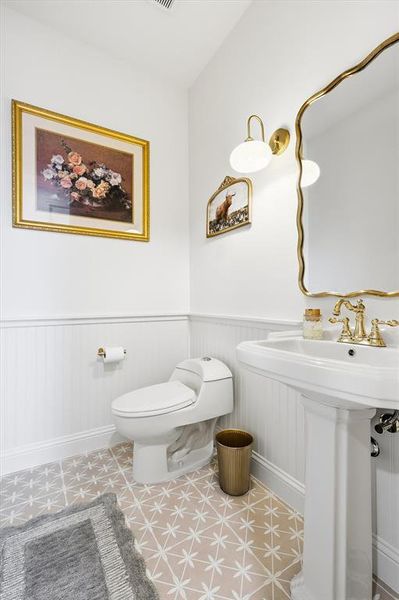 Furnished interior view inside a new home in , Melissa (Image 6).