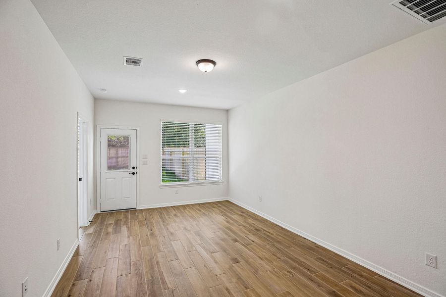 Spacious, unfurnished interior of a new home in Woodforest, Montgomery (Image 14). Spacious, unfurnished interior of a new home in Woodforest, Montgomery (Image 14).