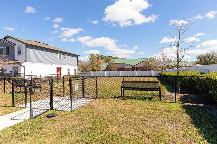 Community amenities in , Sanford (Image 19).