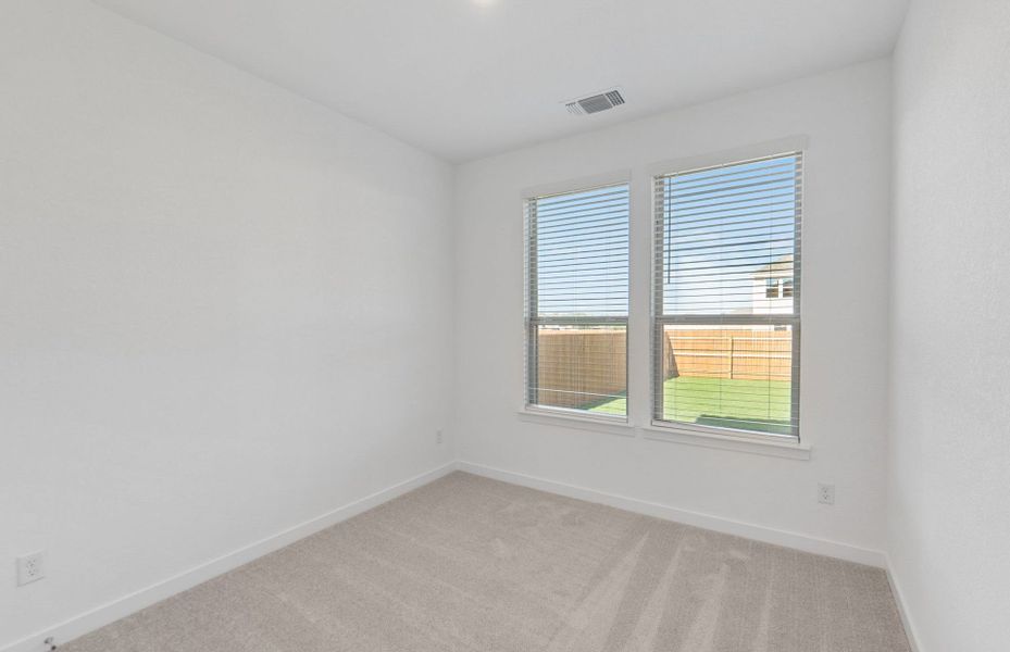 Spacious, unfurnished interior of a new home in Santa Rita Ranch, Liberty Hill (Image 31). Spacious, unfurnished interior of a new home in Santa Rita Ranch, Liberty Hill (Image 31).