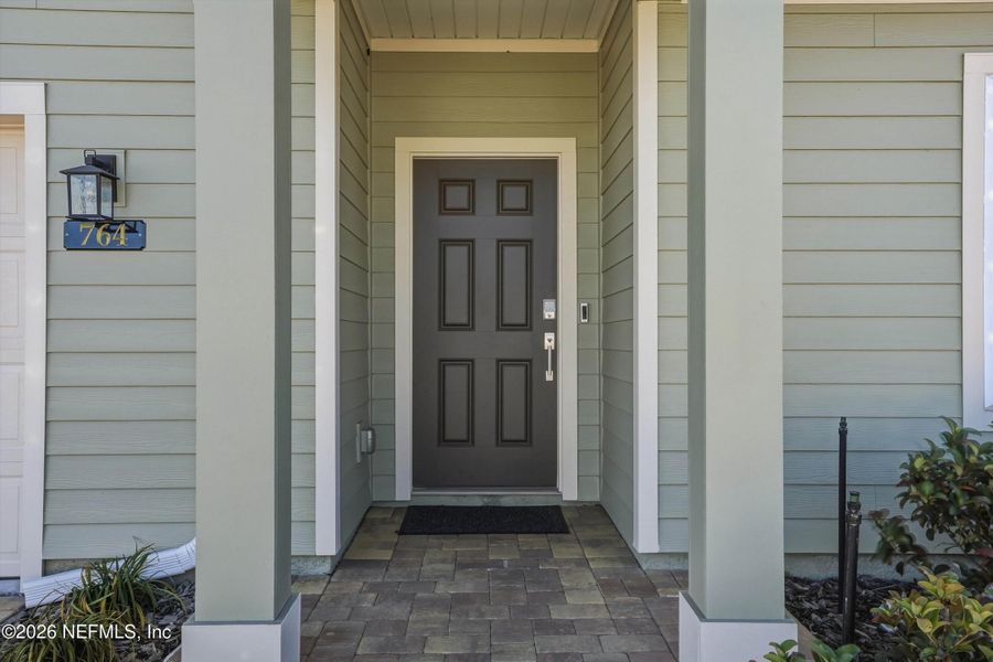 Exterior details and patio area of a home in St Augustine Lakes, St. Augustine (Image 29).