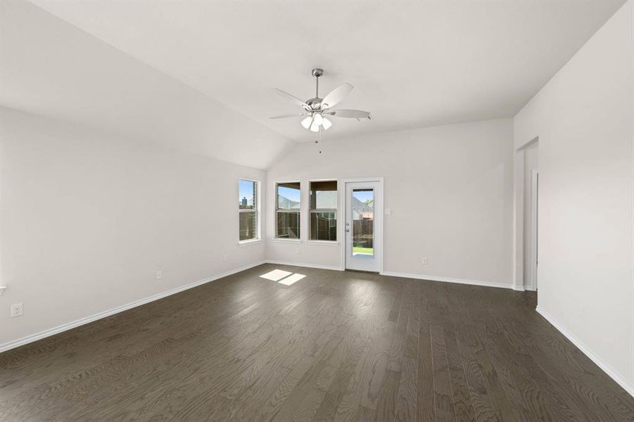 4537 Aralia- LivingRoom-1 4537 Aralia- LivingRoom-1