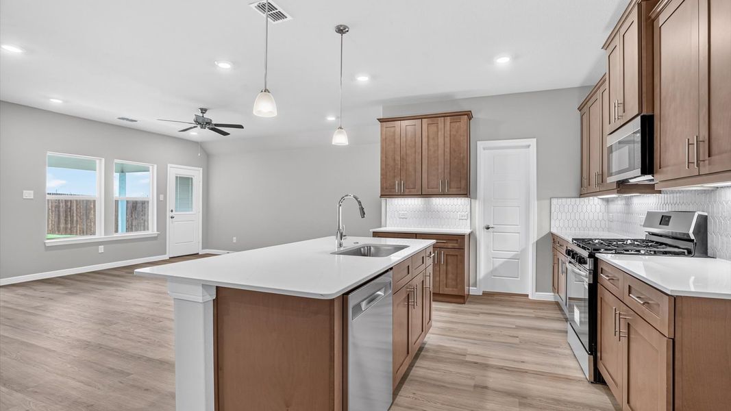 Furnished interior view inside a new home in Sandstone Estates, Granbury (Image 8).