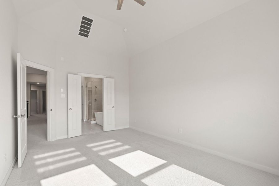 Spacious, unfurnished interior of a new home in , Fulshear (Image 23).