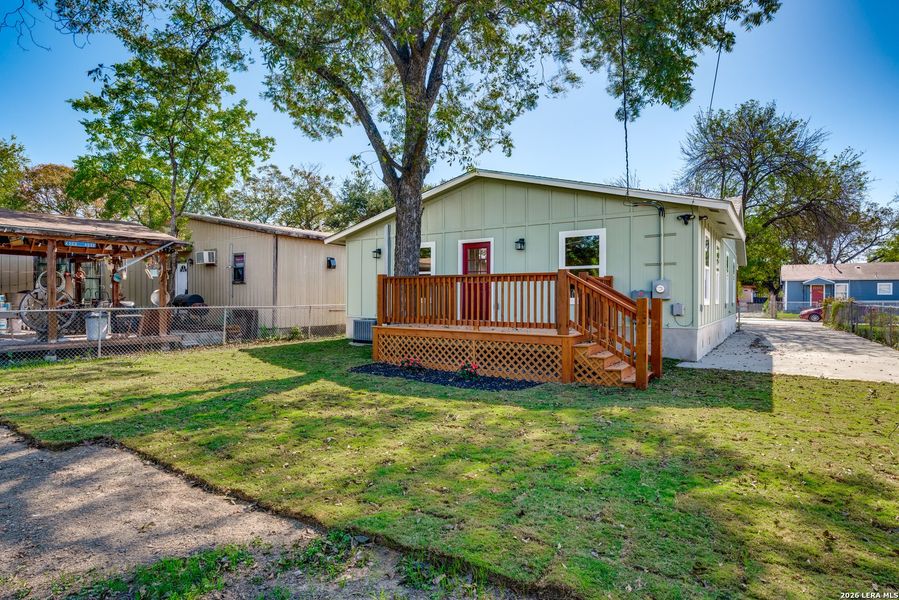 Exterior details and patio area of a home in , San Antonio (Image 23).
