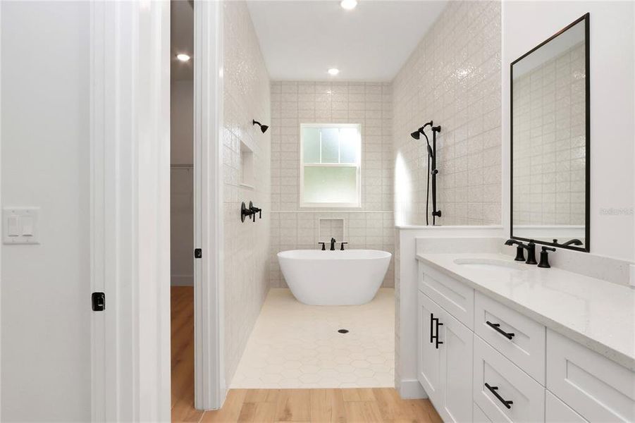 Furnished interior view inside a new home in , Ocala (Image 5).