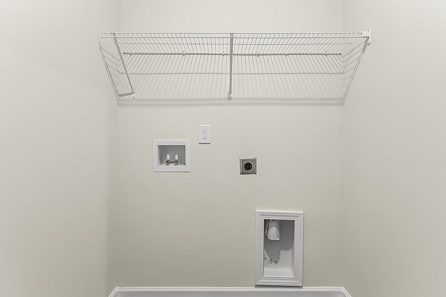 Spacious, unfurnished interior of a new home in Fairway Woods at Wyboo, Manning (Image 40).
