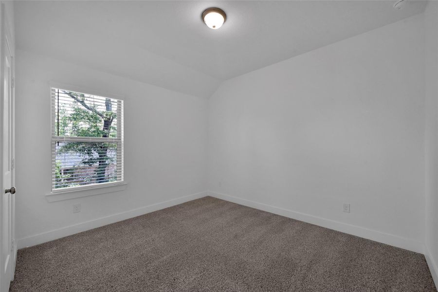 Spacious, unfurnished interior of a new home in Evergreen, Conroe (Image 34). Spacious, unfurnished interior of a new home in Evergreen, Conroe (Image 34).