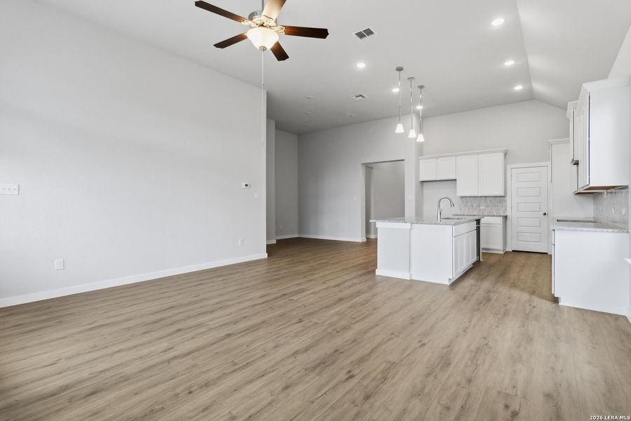 Spacious, unfurnished interior of a new home in Cordova Crossing, Seguin (Image 25).